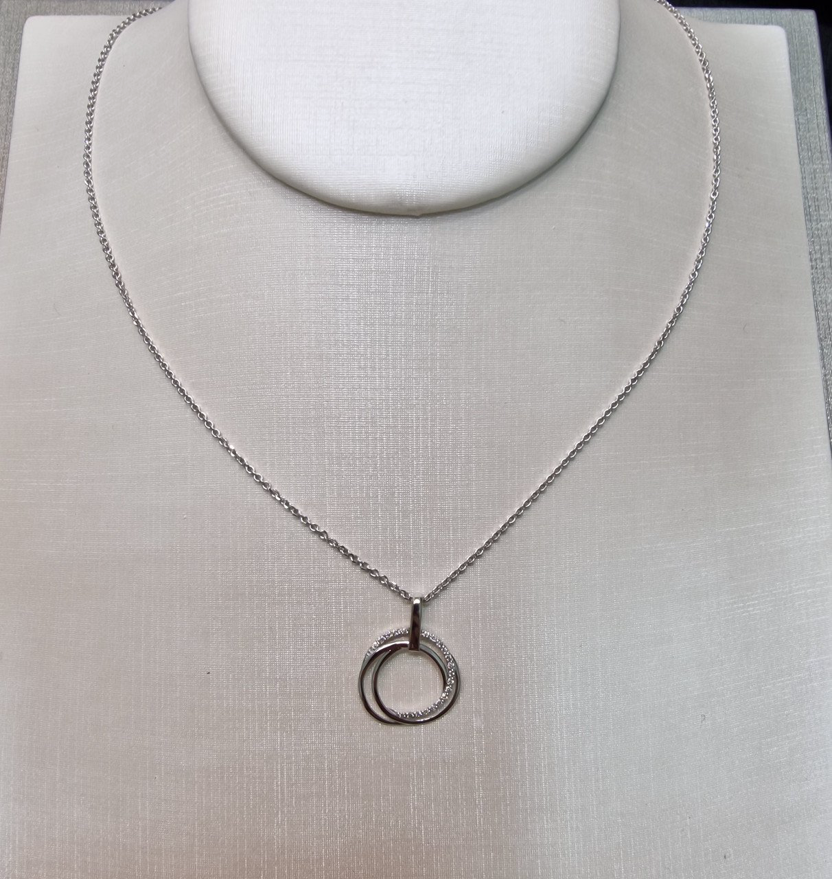 Кулон Deimantas 102243867 0,71гр 0,12ct. купить,NaN