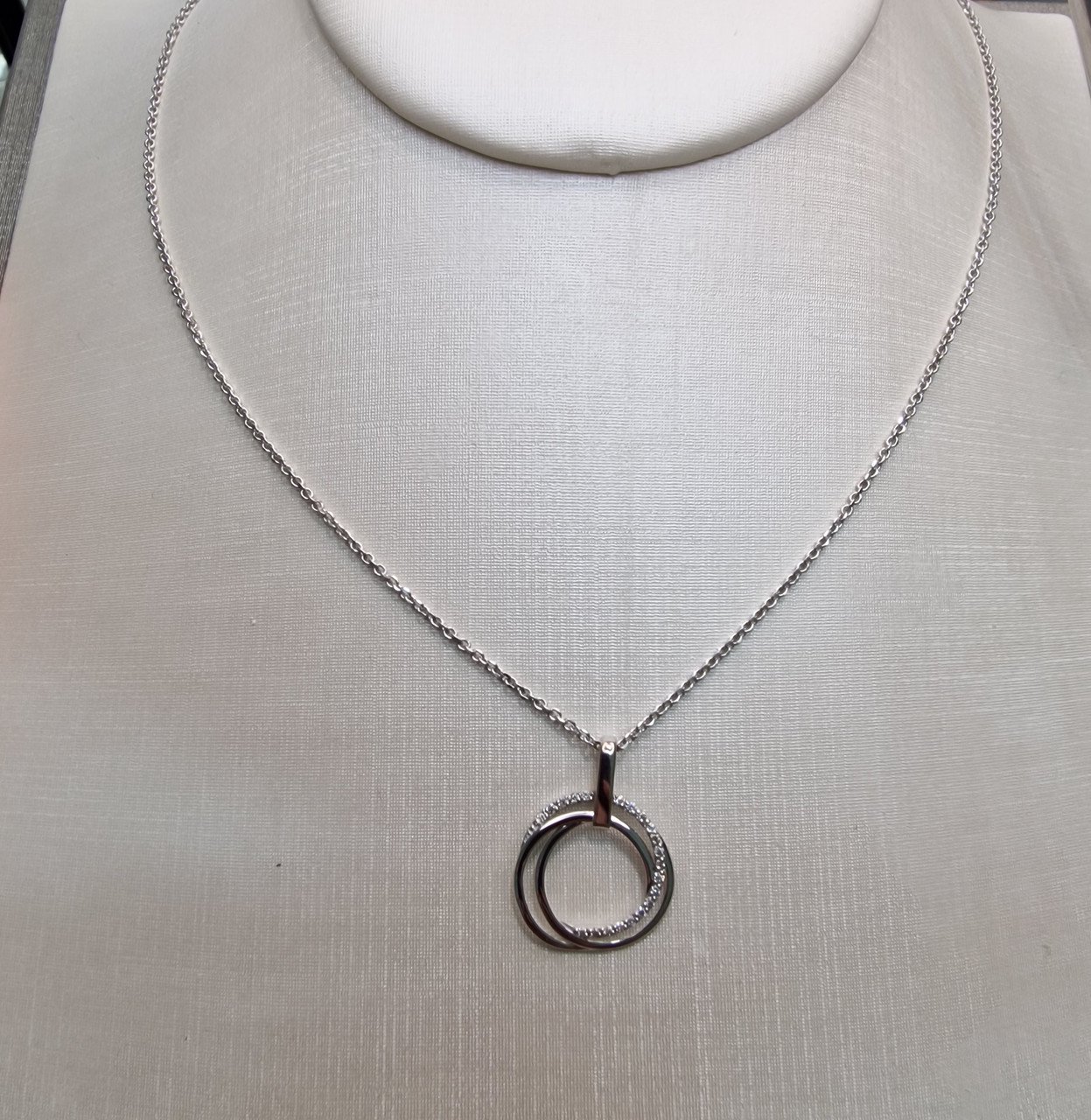 Кулон Deimantas 102243867 0,71гр 0,12ct. купить,NaN