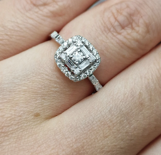 Комплект Deimantas 102317757 0,96ct 0,76ct. купить,NaN