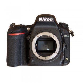 Фотокамера Nikon D750 Body черная