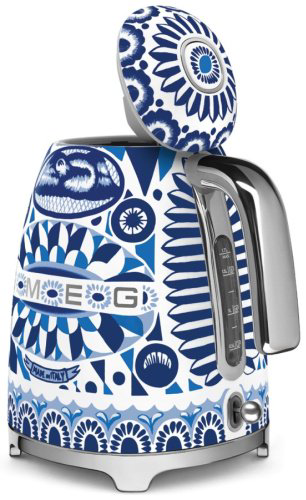 Электрочайник Smeg KLF03DGBEU розовый купить,NaN