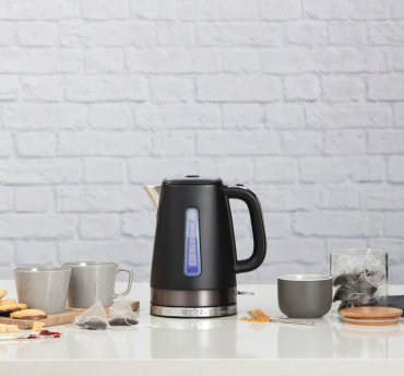 Электрочайник Russell Hobbs 26140-70 черный купить,59990