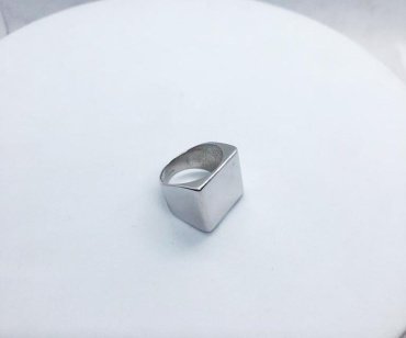 Кольцо PRESTIGE JEWELRY 04-401-0091_18.0 размер 18 вес 6.6 г серебро, без вставок купить,NaN