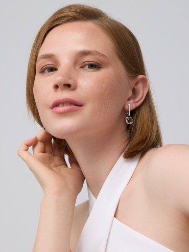 Серьги АЛЬКОР 02-4429_0ЮСТ-00 вес 5.3 г серебро, стекло купить,28920
