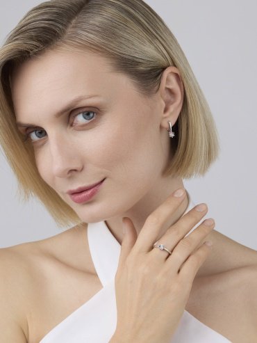 Серьги АЛЬКОР 02-3390_000Б-00 вес 2.4 г серебро, бриллиант купить,NaN