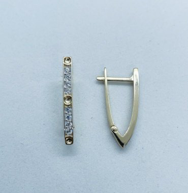 Серьги КЮЗ Дельта л1206824/1 вес 2.4 г золото, фианит купить,198400