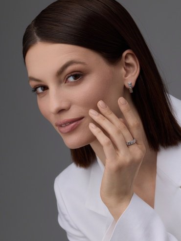Серьги АЛЬКОР 02-4225_000Б-00 вес 3.5 г серебро, золото, бриллиант купить,NaN
