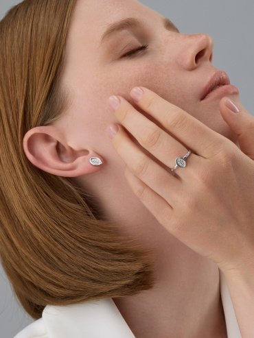 Пусеты АЛЬКОР 02-4621_000Б-00 вес 1.7 г серебро, бриллиант купить,NaN