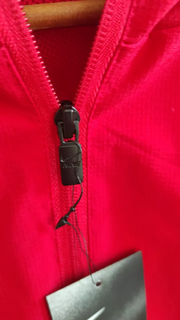 Ветровка Nike Tech Pack красная L-XL - ForteMarket Ветровка Nike Tech Pack красная L-XL купить,0