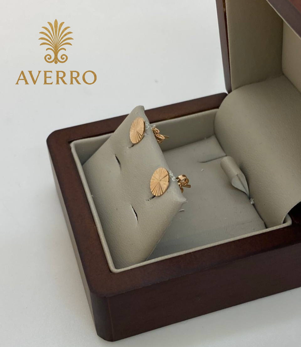 Серьги Averro Av1201202631 золото 0.9гр купить,NaN
