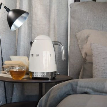 Электрочайник Smeg KLF04CREU бежевый купить,NaN