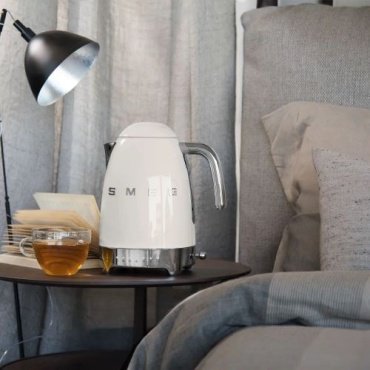 Электрочайник Smeg KLF04WHEU белый - ForteMarket Электрочайник Smeg KLF04WHEU белый купить,0