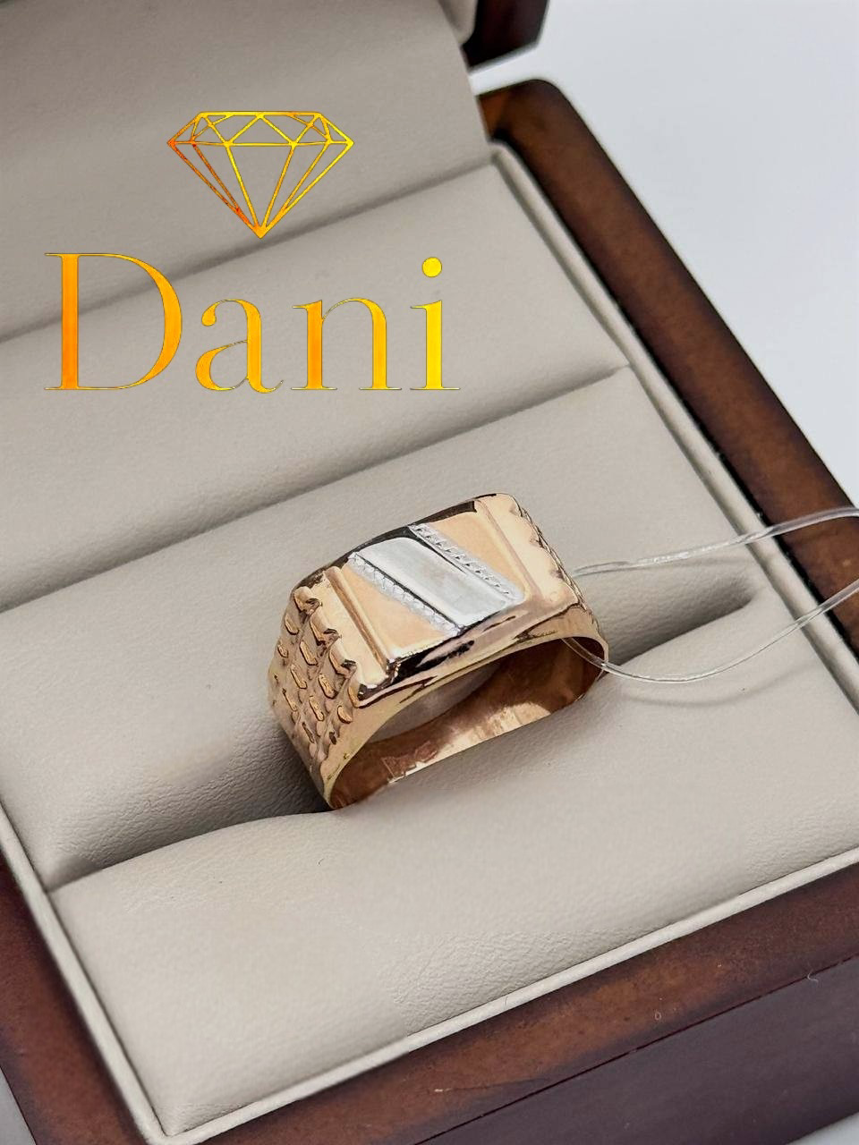 Кольцо Dani BAL-KLS10-003 золото 2.67гр 21р купить,NaN