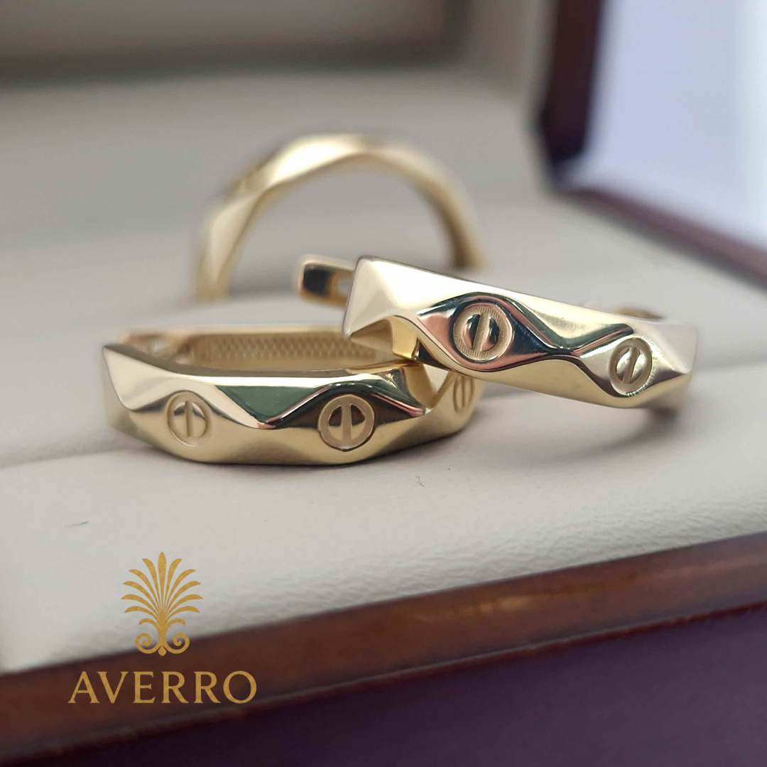 Комплект Averro A261120253 золото 3.91гр 17.5р купить,370000