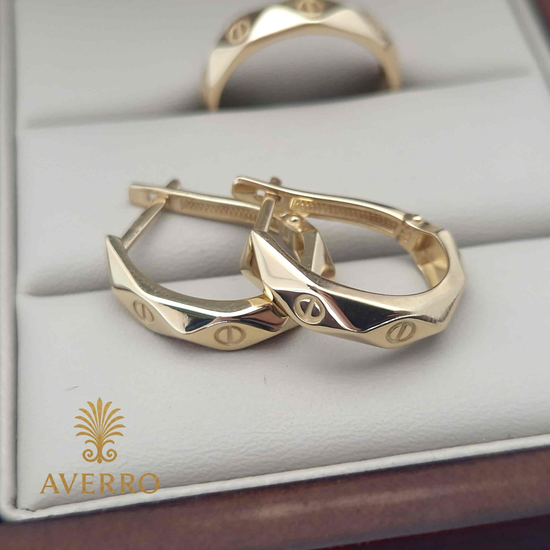 Комплект Averro A261120253 золото 3.91гр 17.5р купить,370000