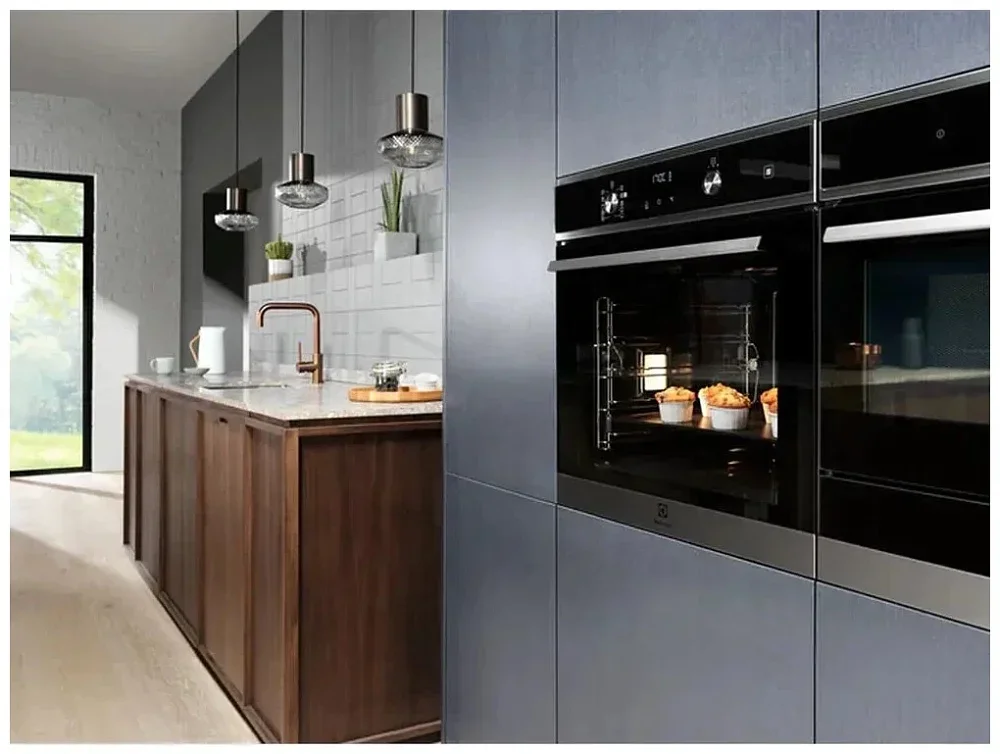 Встраиваемый духовой шкаф Electrolux EOD5C50Z черный купить,0
