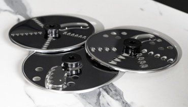 Кухонный комбайн GRAND GNKR-150SFSS серебристый - ForteMarket Кухонный комбайн GRAND GNKR-150SFSS серебристый купить,0