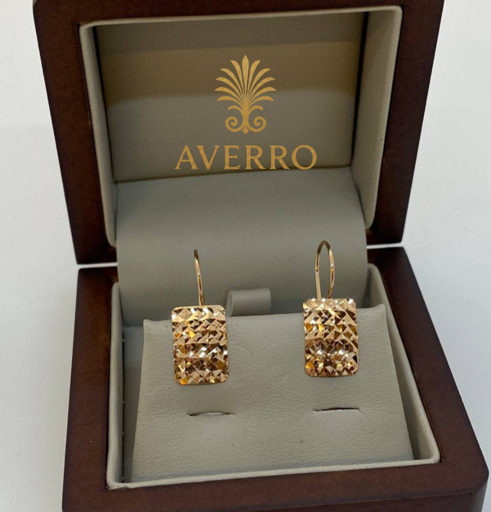 Серьги Averro Av1201202629 золото 0.9гр купить,NaN