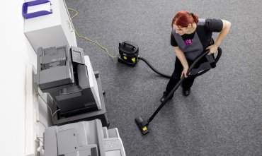 Пылесос Karcher T 11/1 Classic Re!Plast Anniversary Edition черный купить,0