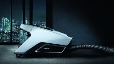 Пылесос Miele SKCR3 Blizzard CX1 Excellence белый
