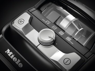 Пылесос Miele SNRF0 Boost CX1 черный