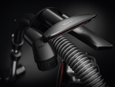 Пылесос Miele SNRF0 Boost CX1 черный купить,function inputValueFn(){if((0,signal2.mK)(node),node.value===REQUIRED_UNSET_VALUE)throw new root_effect_scheduler.buA(-950,null);return node.value}