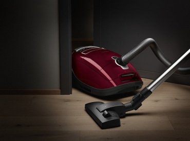 Пылесос Miele SGDA3 Complete C3 Score Red красный - ForteMarket Пылесос Miele SGDA3 Complete C3 Score Red красный купить,0
