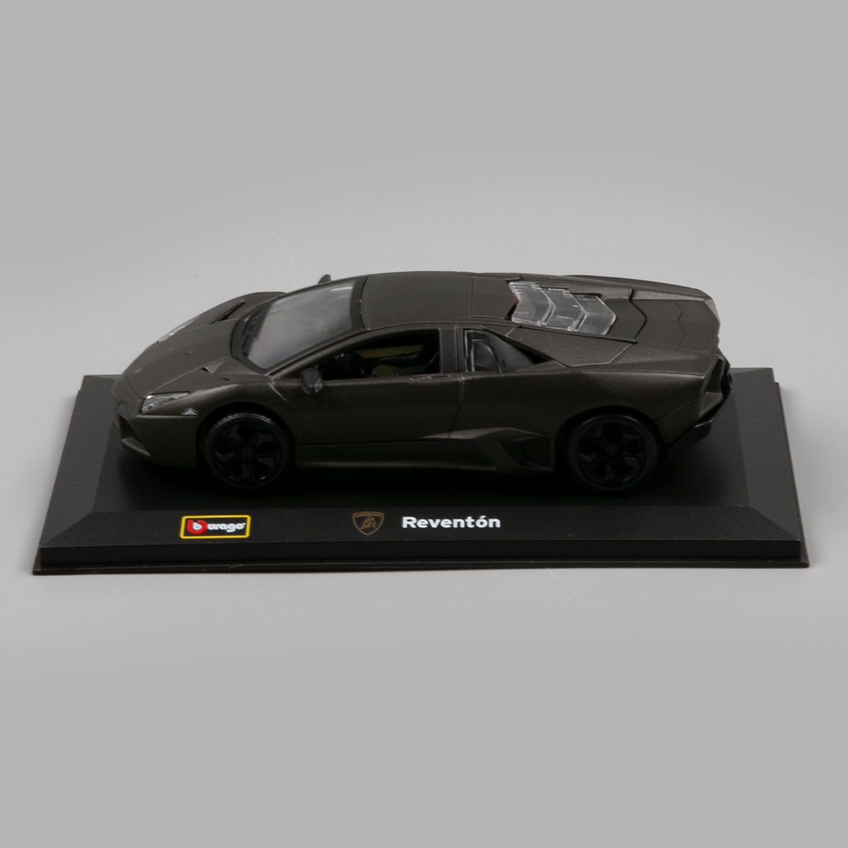  Модель автомобиля Bburago 1:32 Lamborghini Reventon  купить,NaN