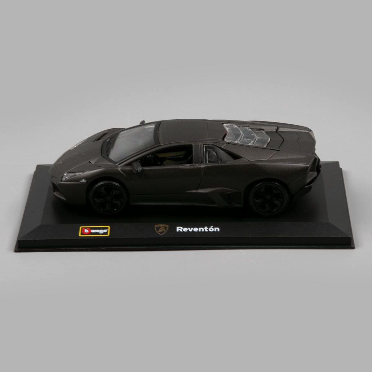  Модель автомобиля Bburago 1:32 Lamborghini Reventon  купить,NaN
