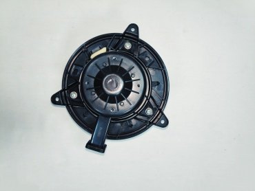 SAT электровентилятор отопителя ST-1845712 купить,NaN
