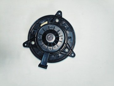 SAT электровентилятор отопителя ST-1845712 купить,NaN