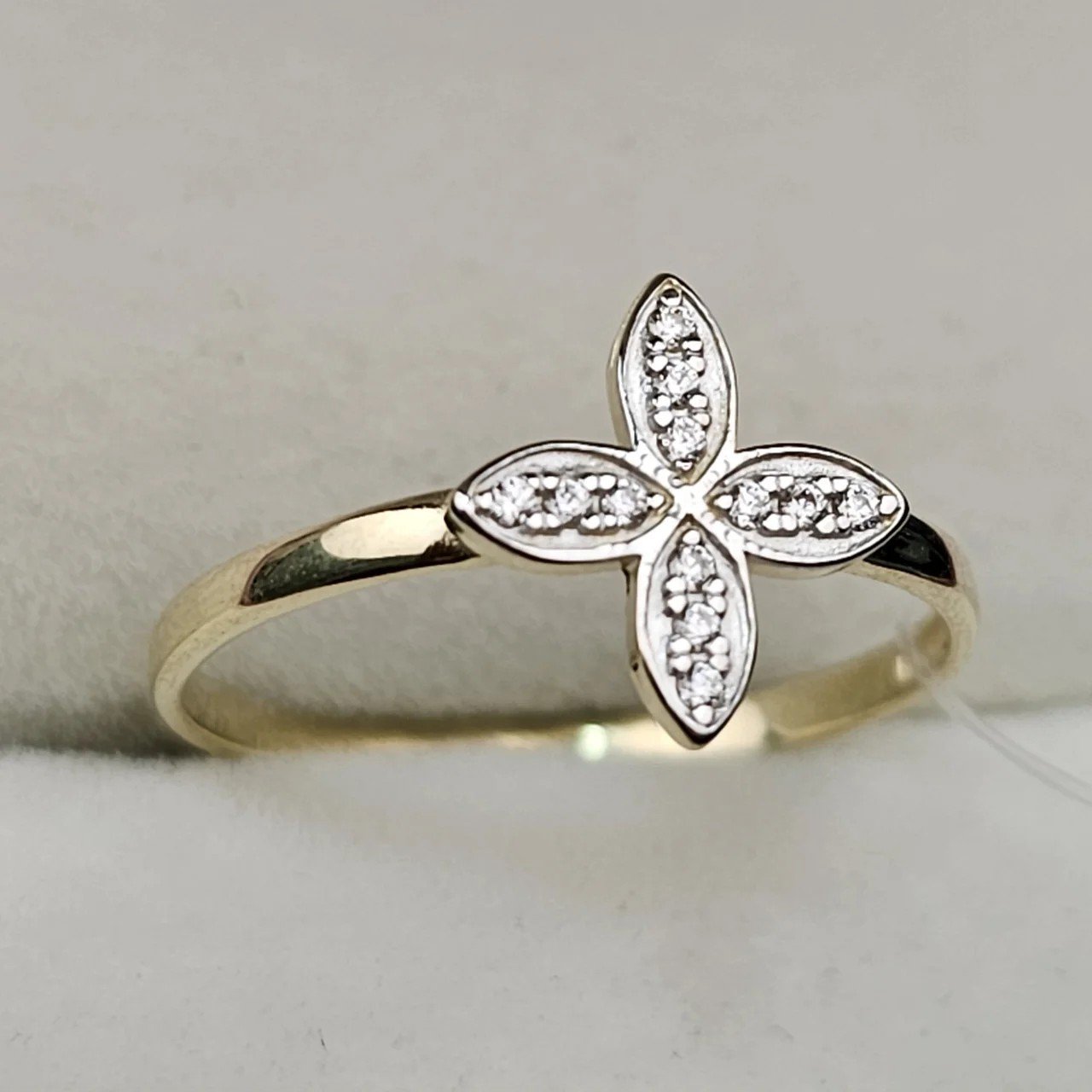 Кольцо Deimantas 109230151 17,5р 1,27гр. купить,NaN