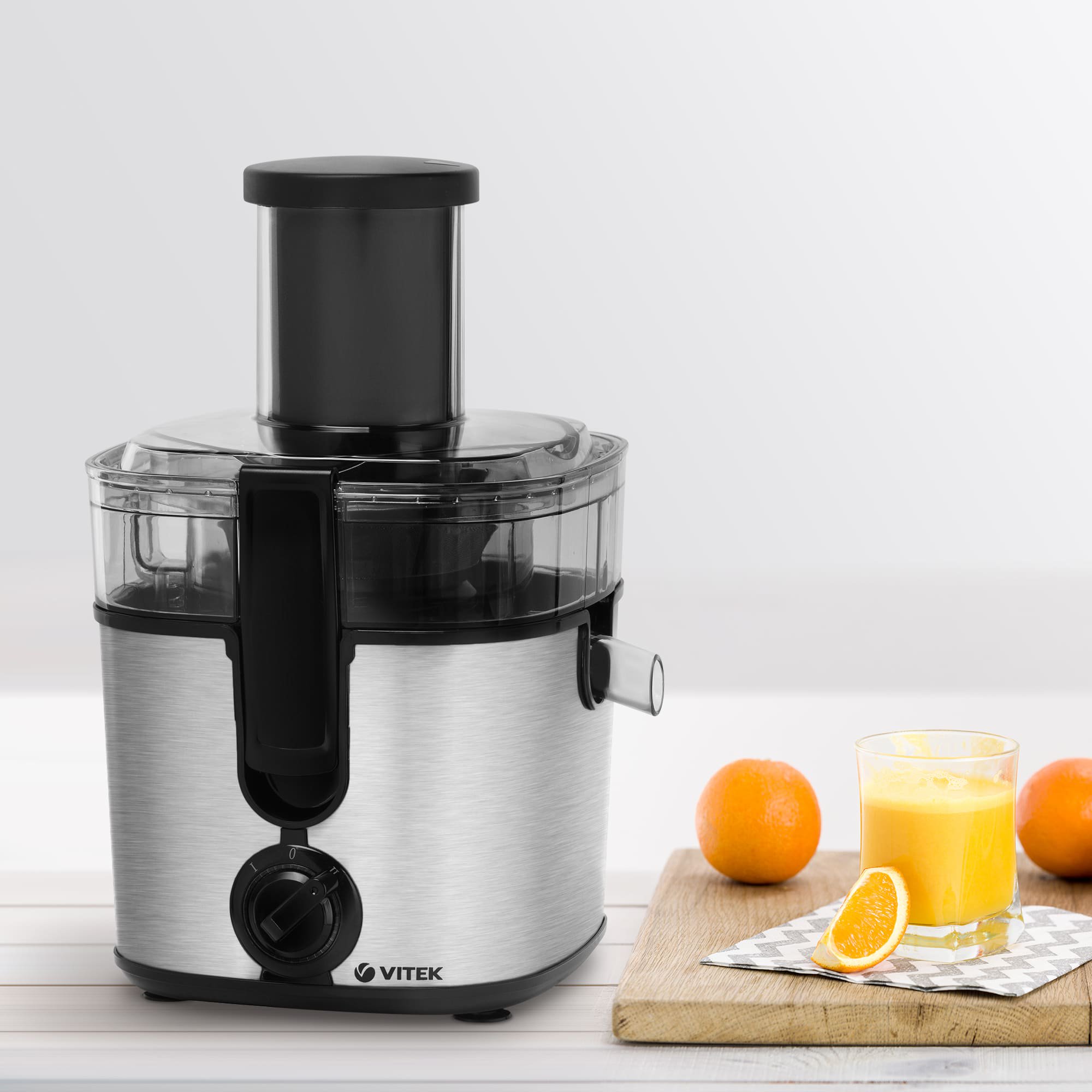Соковыжималка Vitek VT-1600 серебристая - ForteMarket Соковыжималка Vitek VT-1600 серебристая купить,0