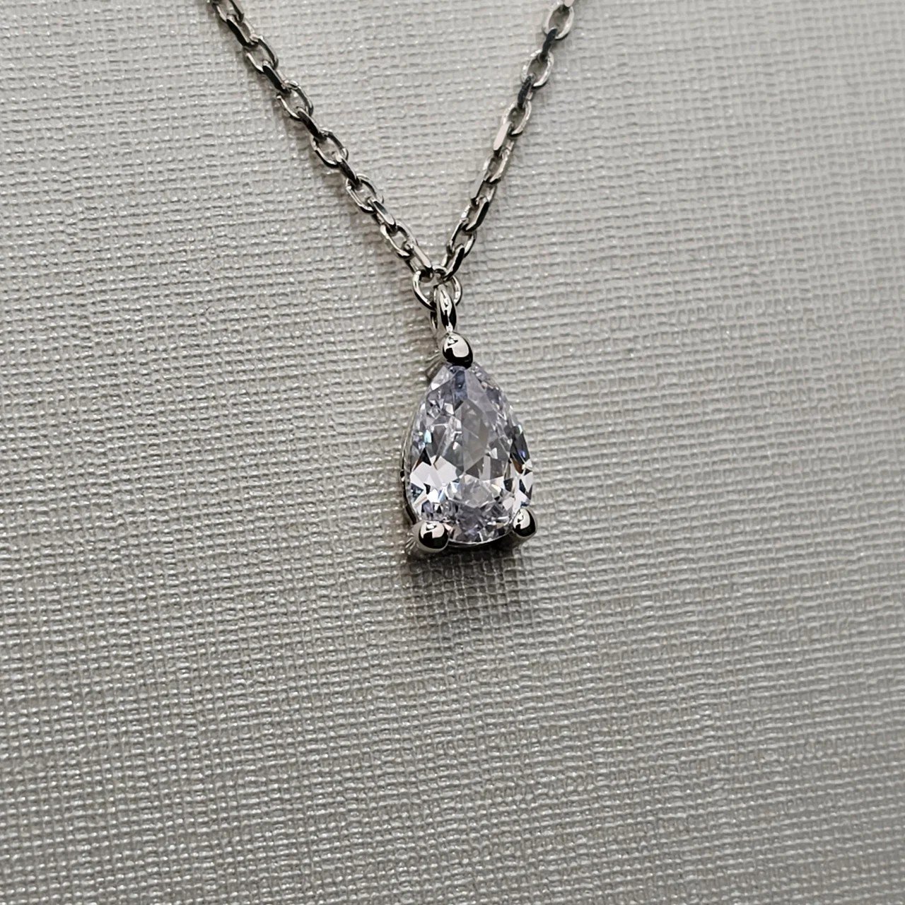 Колье Deimantas Капля 109298934 45см 2гр. купить,NaN