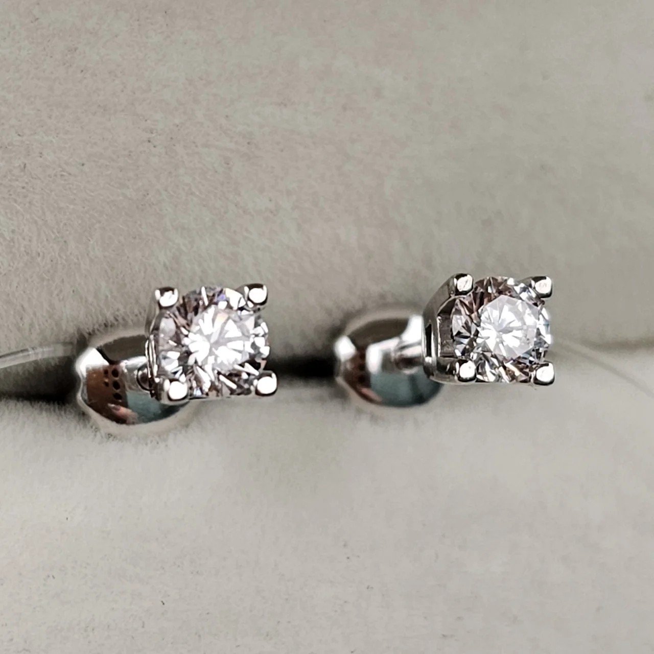 Серьги Deimantas 109235526 1.19гр. купить,NaN