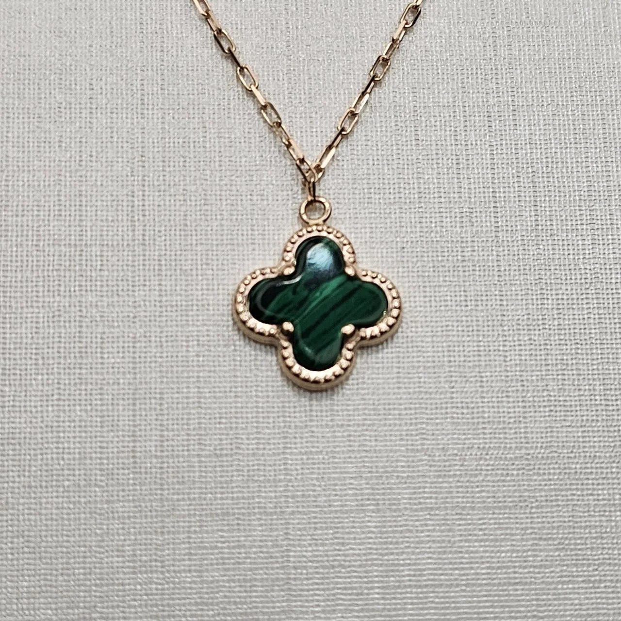 Колье Deimantas Малахит 109298605 40-45см 1,86гр. купить,NaN