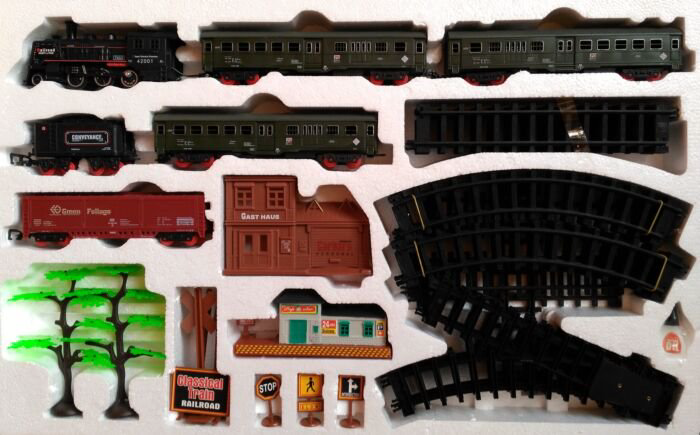 Пассажирский поезд Lcf Rail King 4 вагона купить,NaN