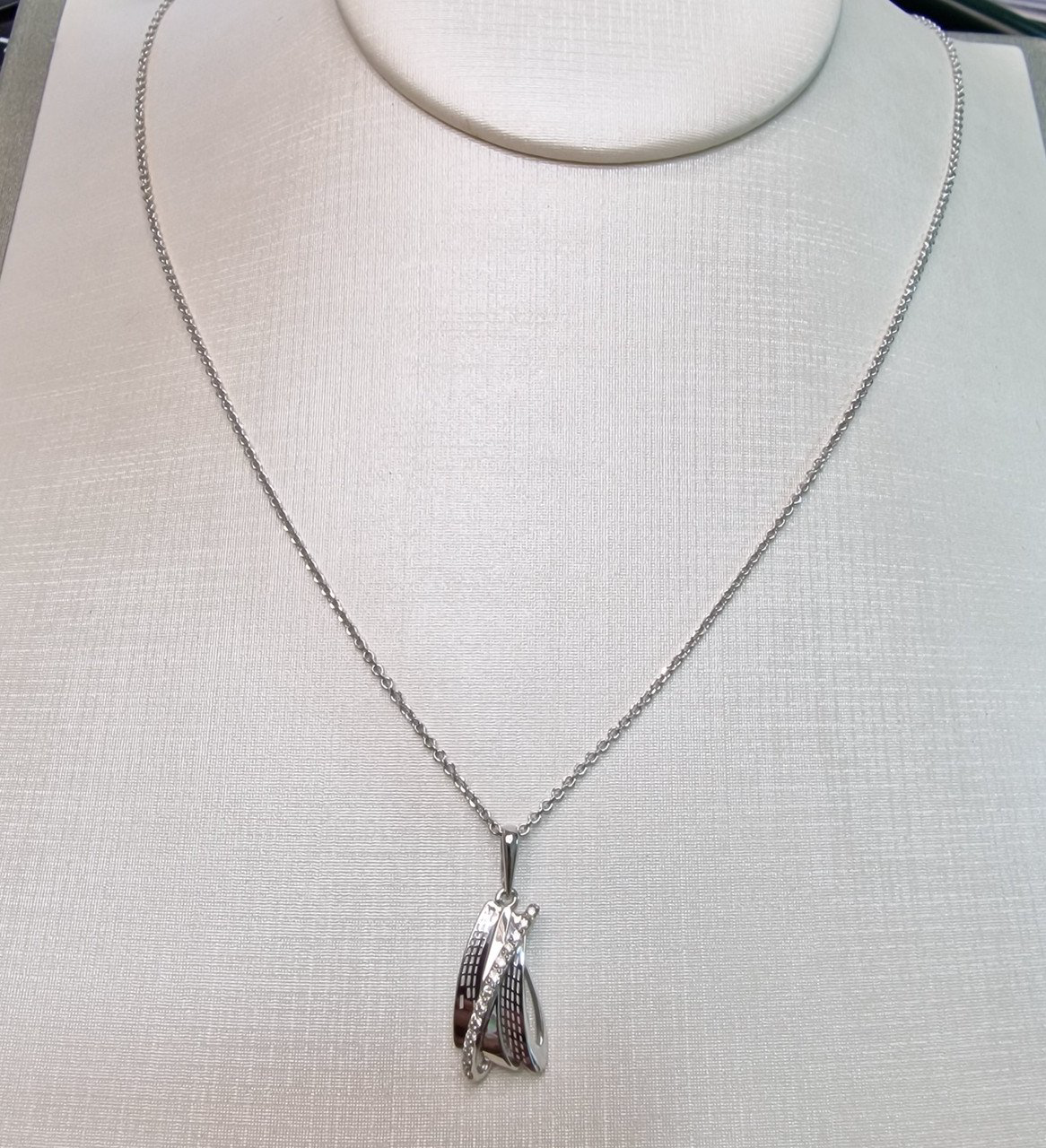 Колье Deimantas 102764961 50см 1,39гр 0,122ct. купить,NaN