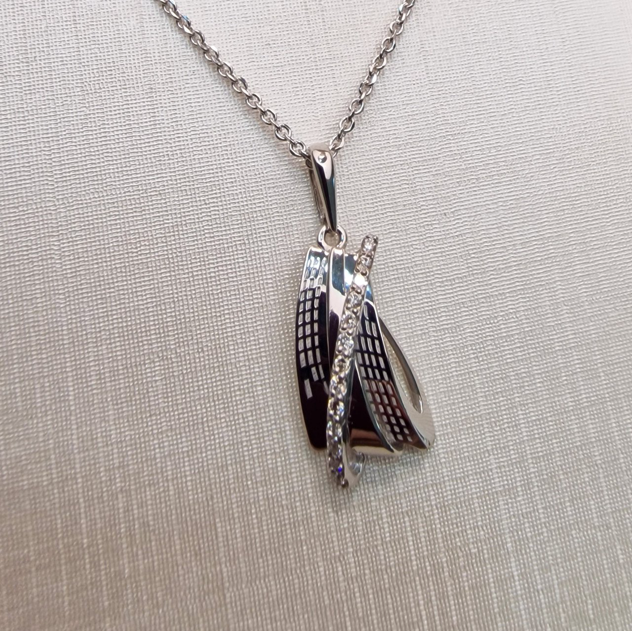 Колье Deimantas 102764961 50см 1,39гр 0,122ct. купить,NaN