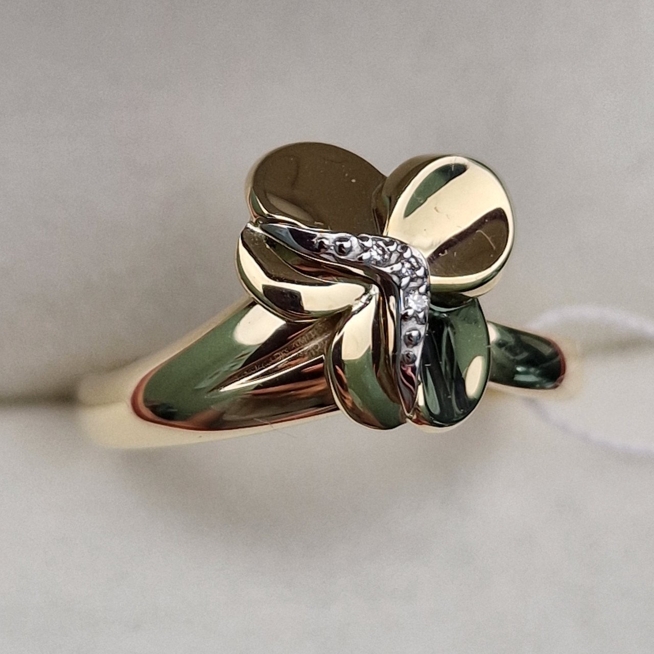 Кольцо Deimantas 102540651 18р 2,99гр 0,01ct. купить,NaN