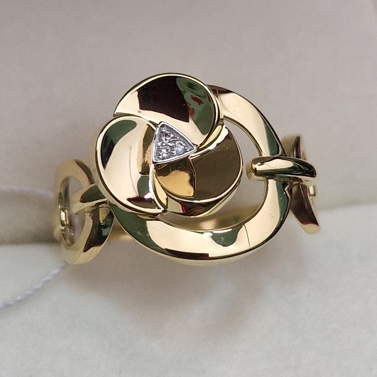 Кольцо Deimantas 102540639 18,5р 4,03гр 0,02ct. купить,NaN