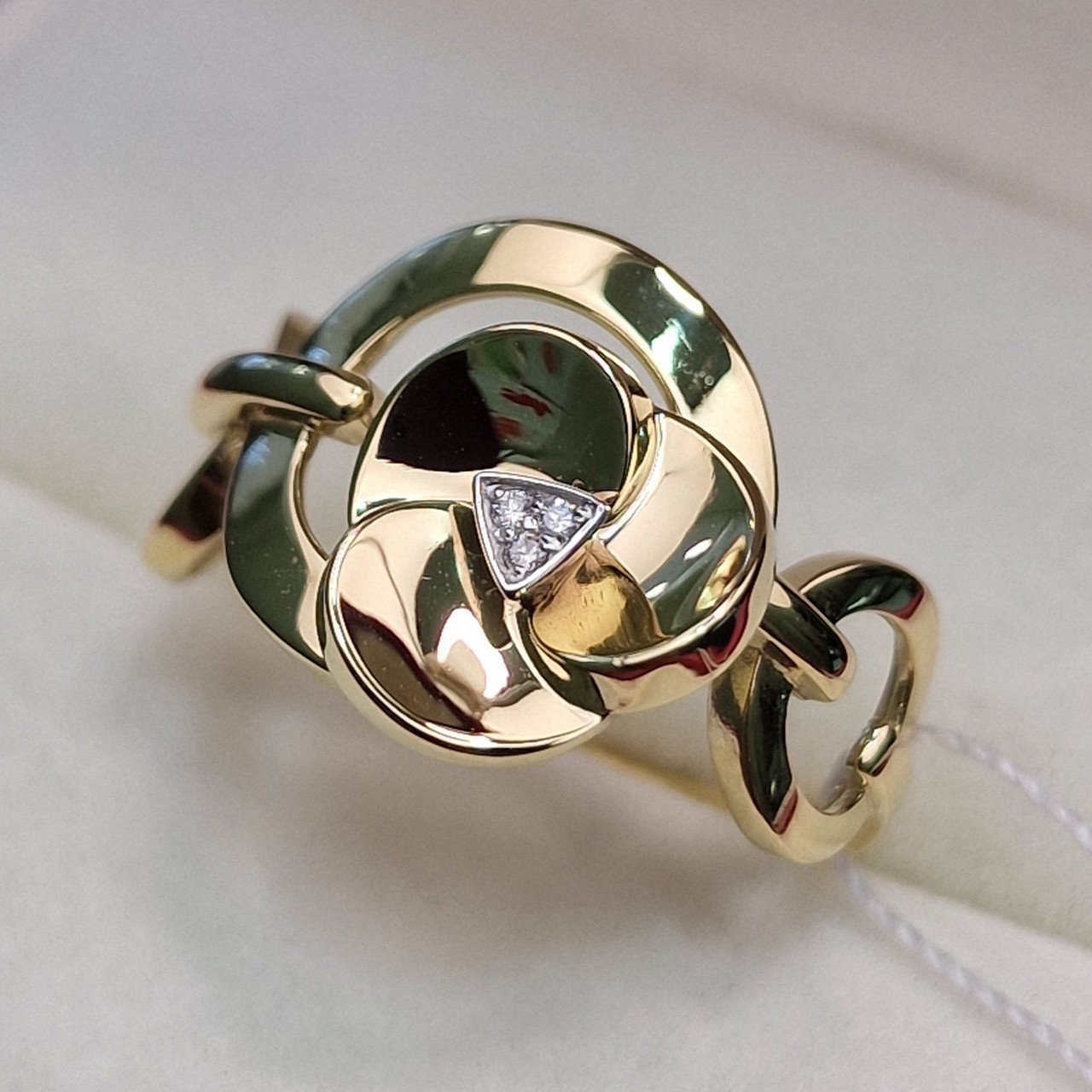 Кольцо Deimantas 102540639 18,5р 4,03гр 0,02ct. купить,NaN