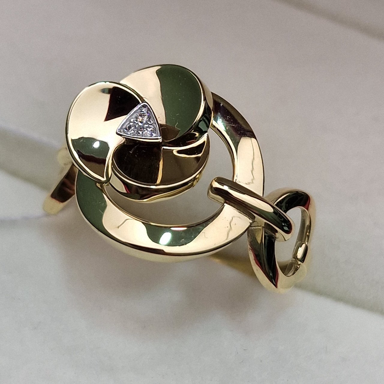 Кольцо Deimantas 102540639 18,5р 4,03гр 0,02ct. купить,NaN