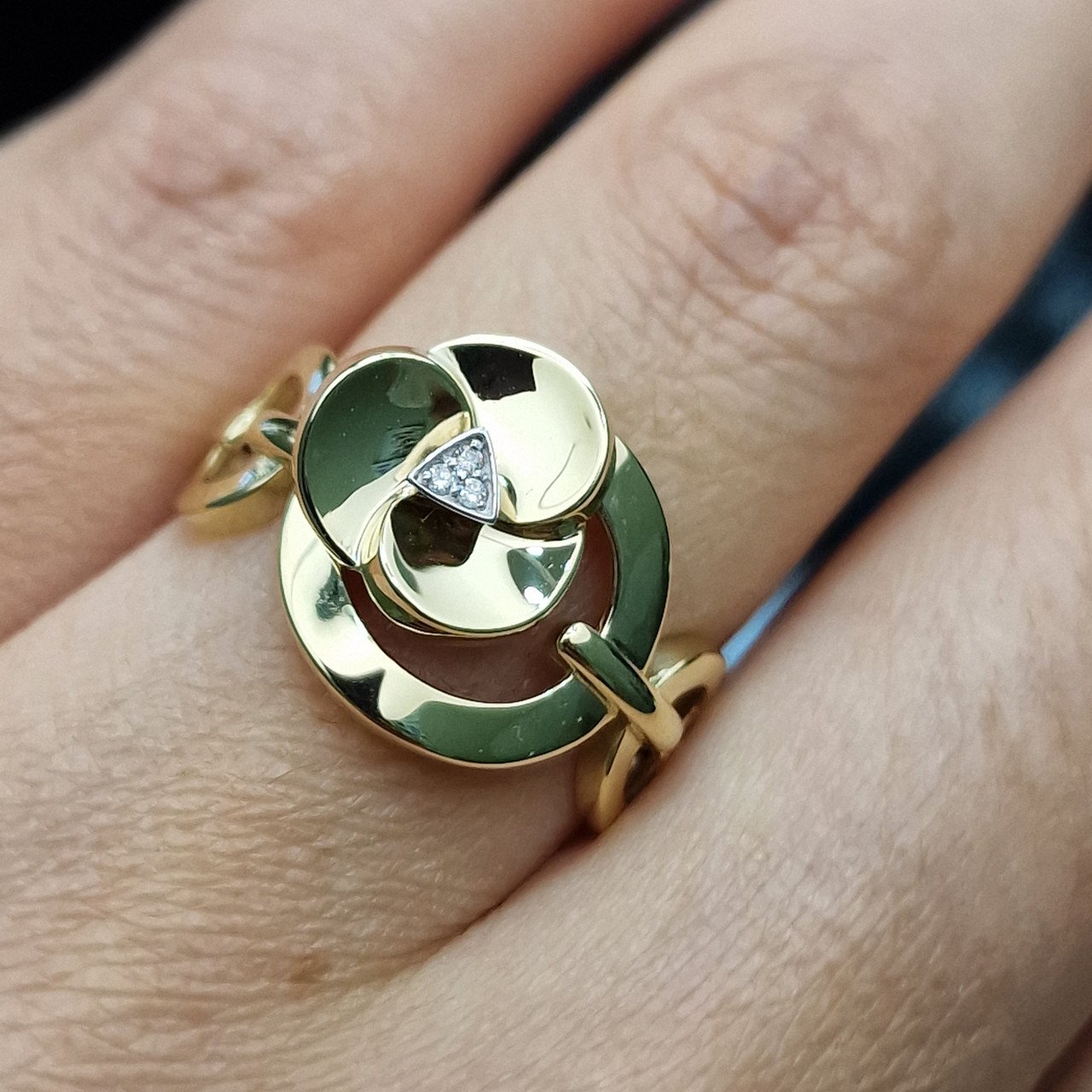 Кольцо Deimantas 102540639 18,5р 4,03гр 0,02ct. купить,NaN