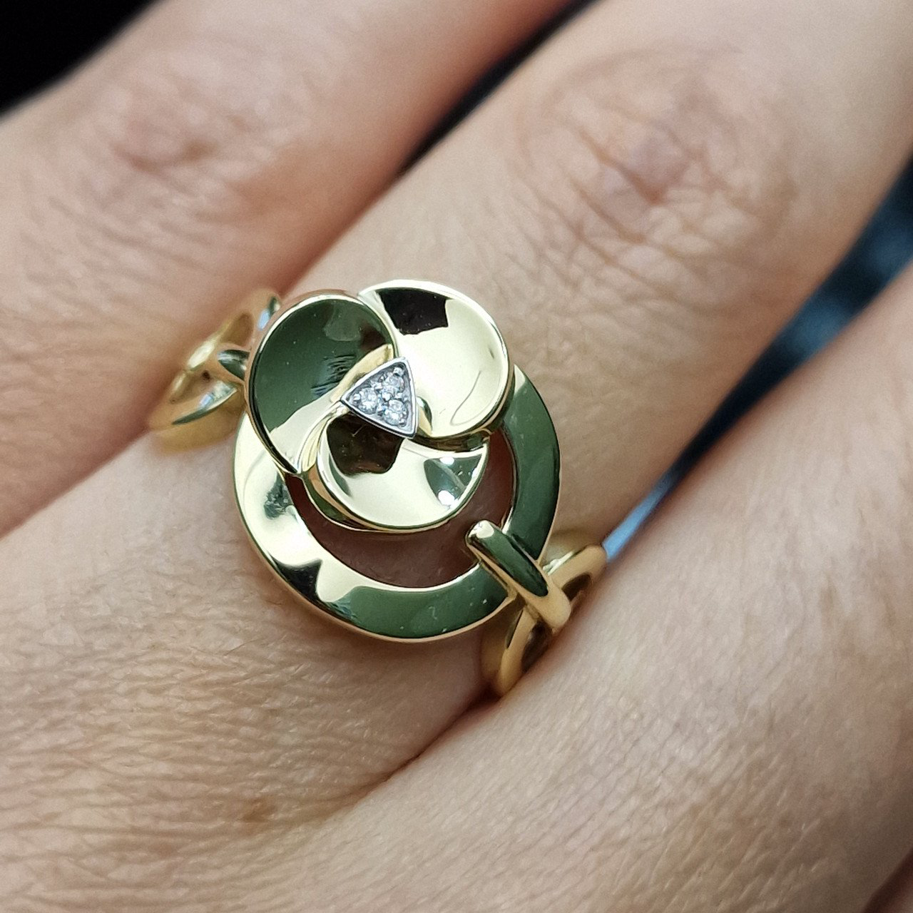 Кольцо Deimantas 102540639 18,5р 4,03гр 0,02ct. купить,NaN