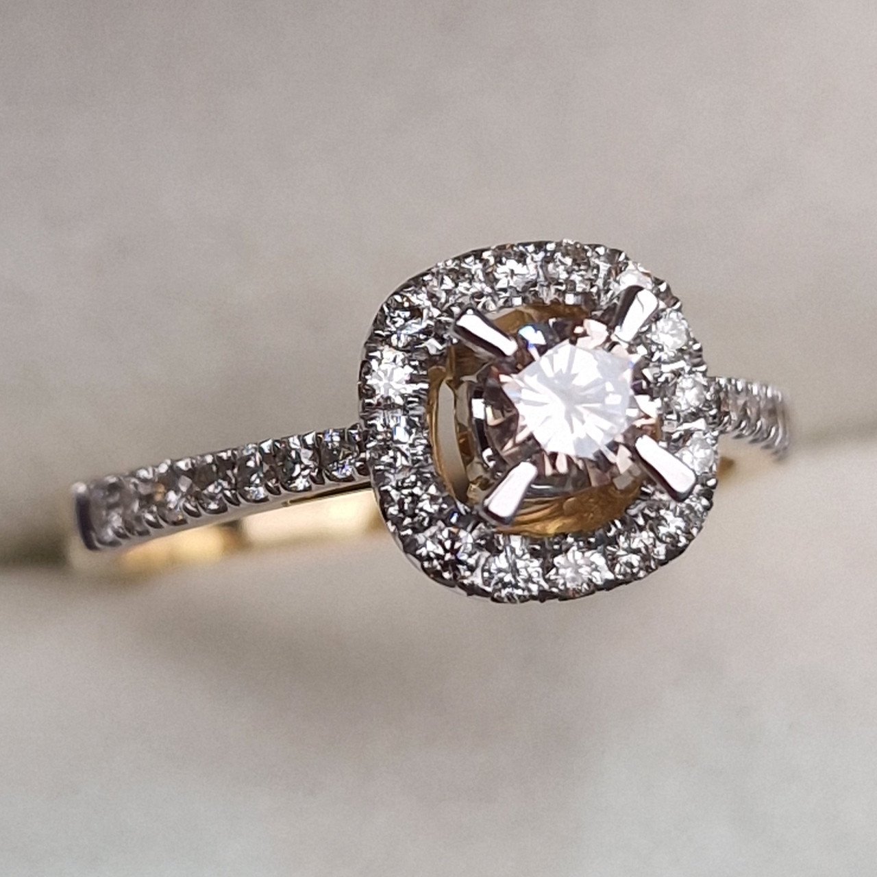 Кольцо Deimantas 102513707 17,5р 3,25гр 0,68ct. купить,NaN