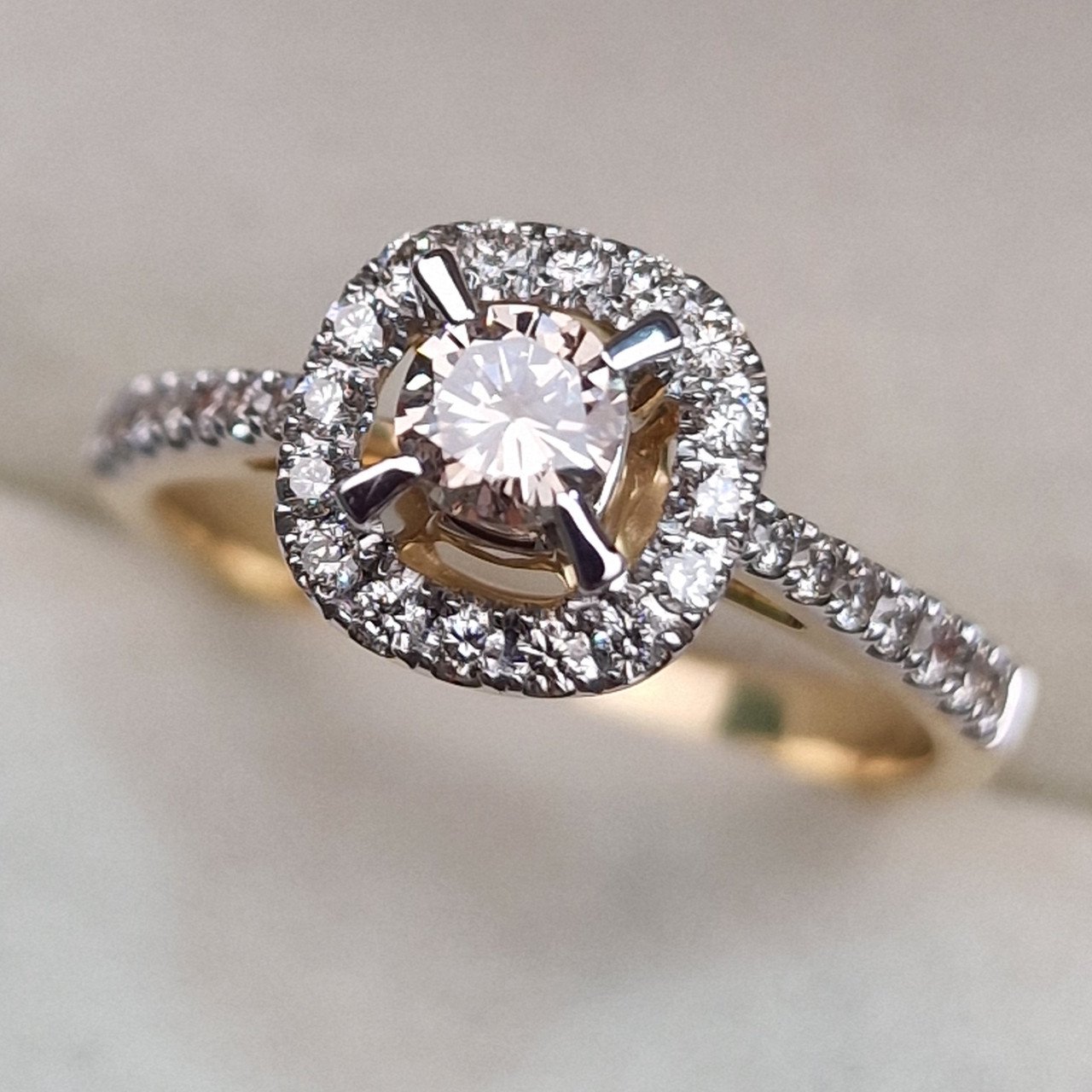 Кольцо Deimantas 102513707 17,5р 3,25гр 0,68ct. купить,NaN