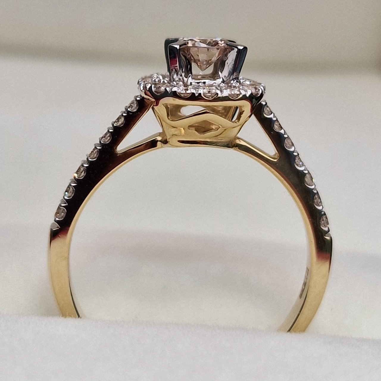 Кольцо Deimantas 102513707 17,5р 3,25гр 0,68ct. купить,NaN