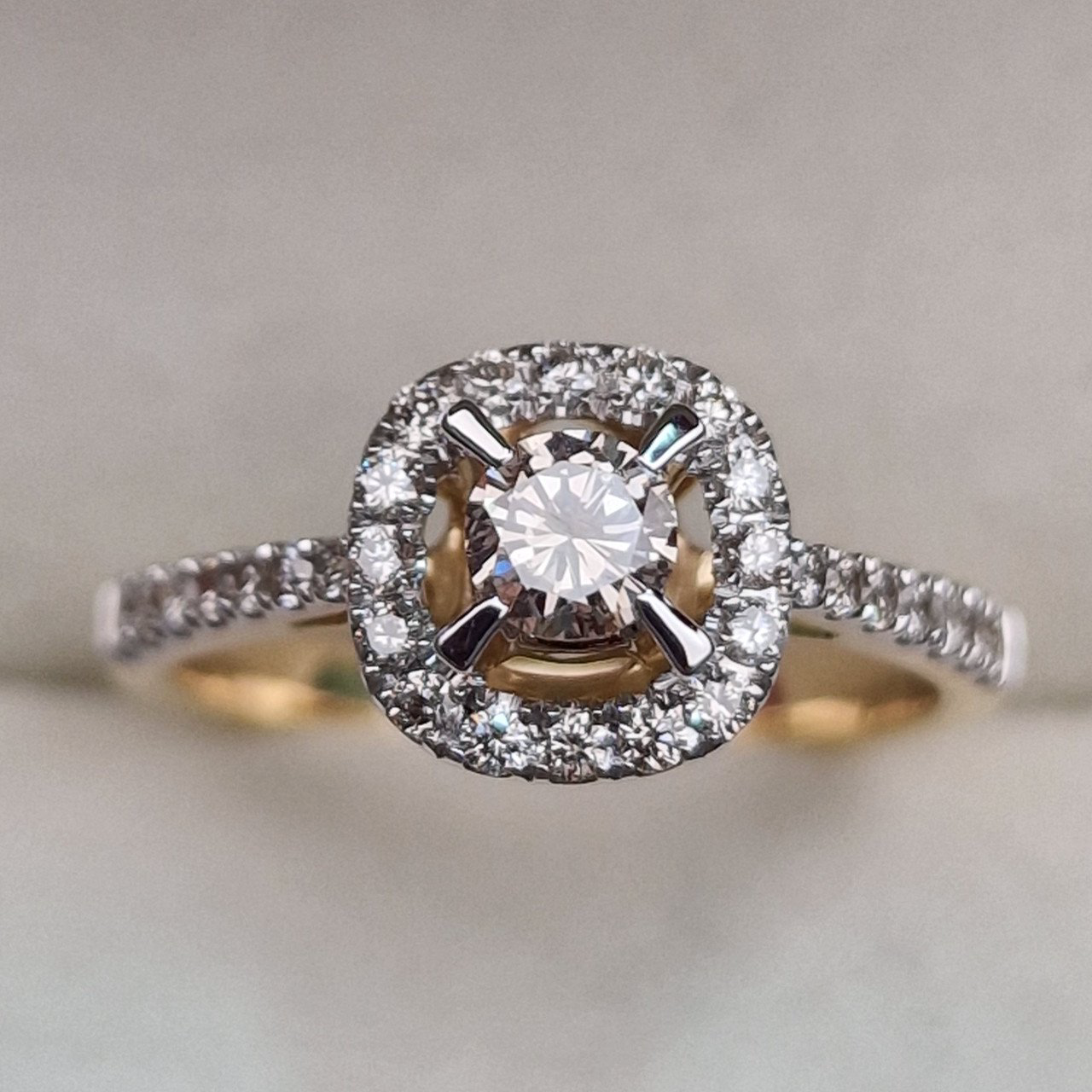 Кольцо Deimantas 102513707 17,5р 3,25гр 0,68ct. купить,NaN