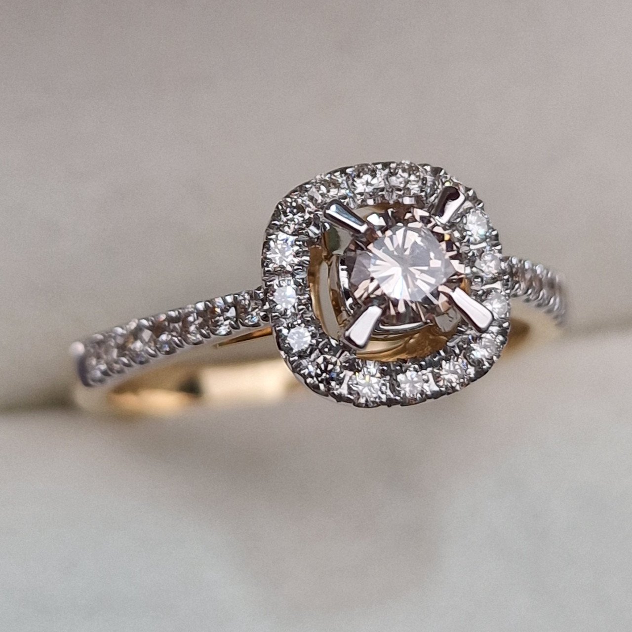 Кольцо Deimantas 102513707 17,5р 3,25гр 0,68ct. купить,NaN